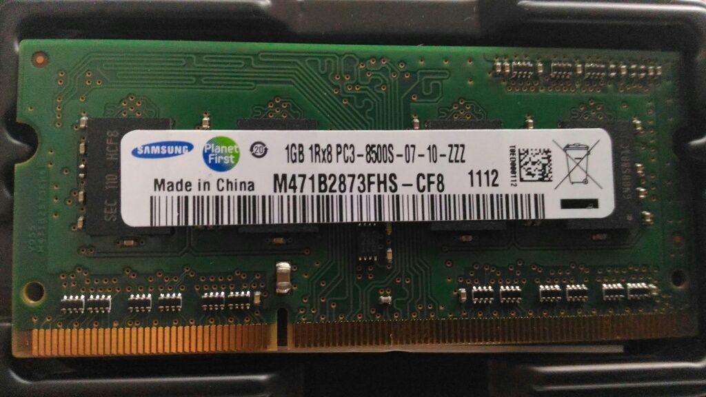 Memória ram Samsung 1gb ddr3 sodimm 1066mhz para portátil.