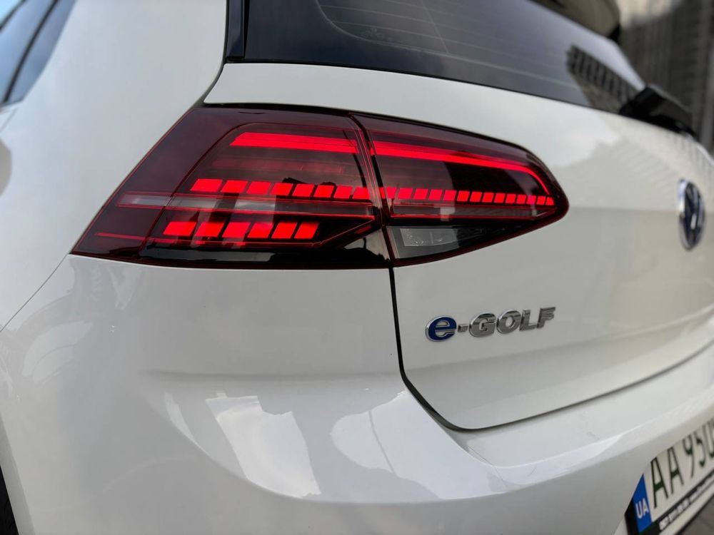 Volkswagen e-golf 2016 24.2 Kwh