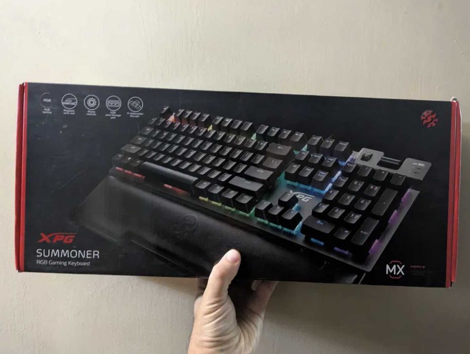 Teclado Mecânico RGB Novo - USA -  Cherry MX Speed Silver