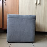 Szara pufa 40x40 cm