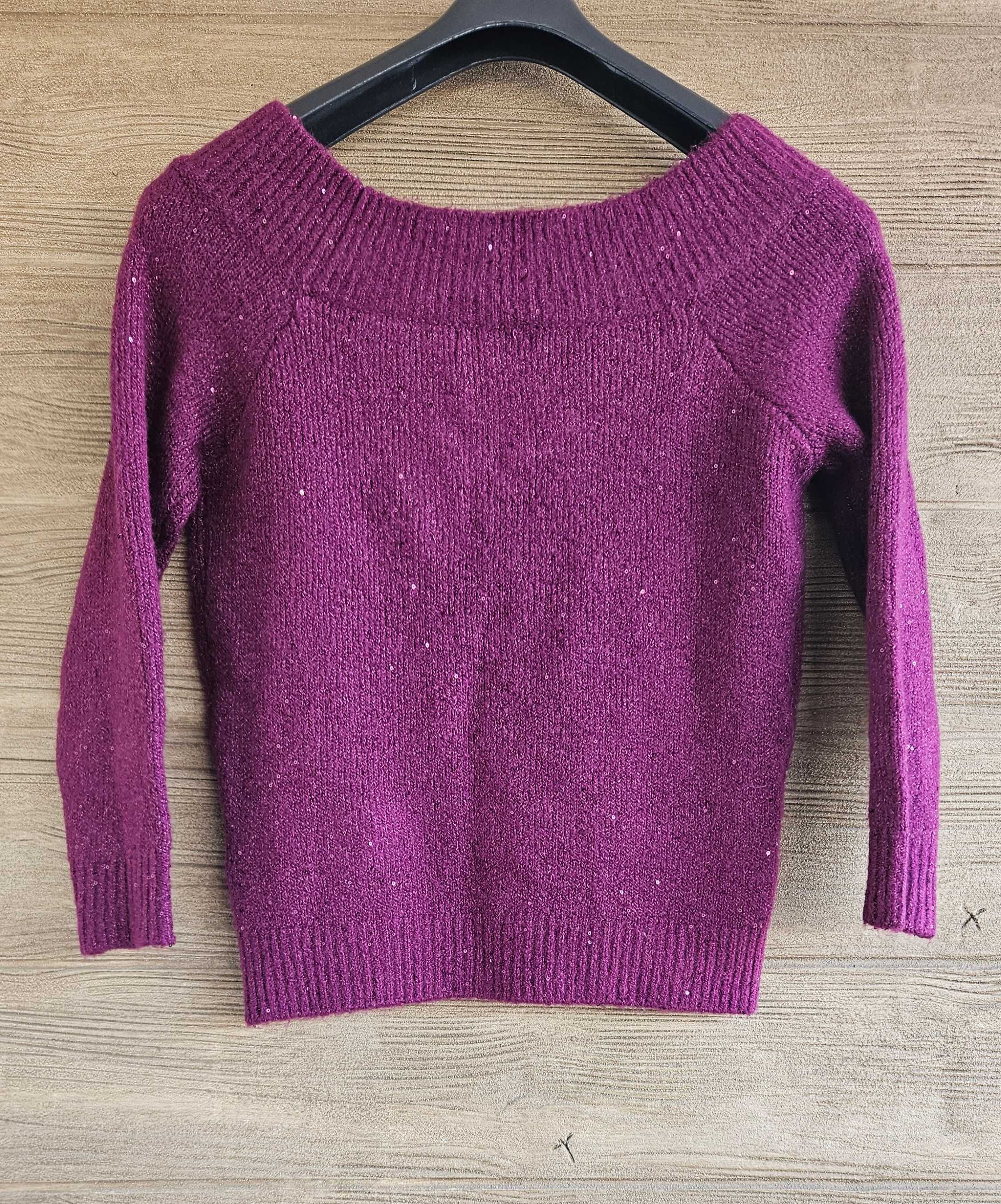 Fioletowy sweter damski  zdobiony cekiny Mohito M 38
