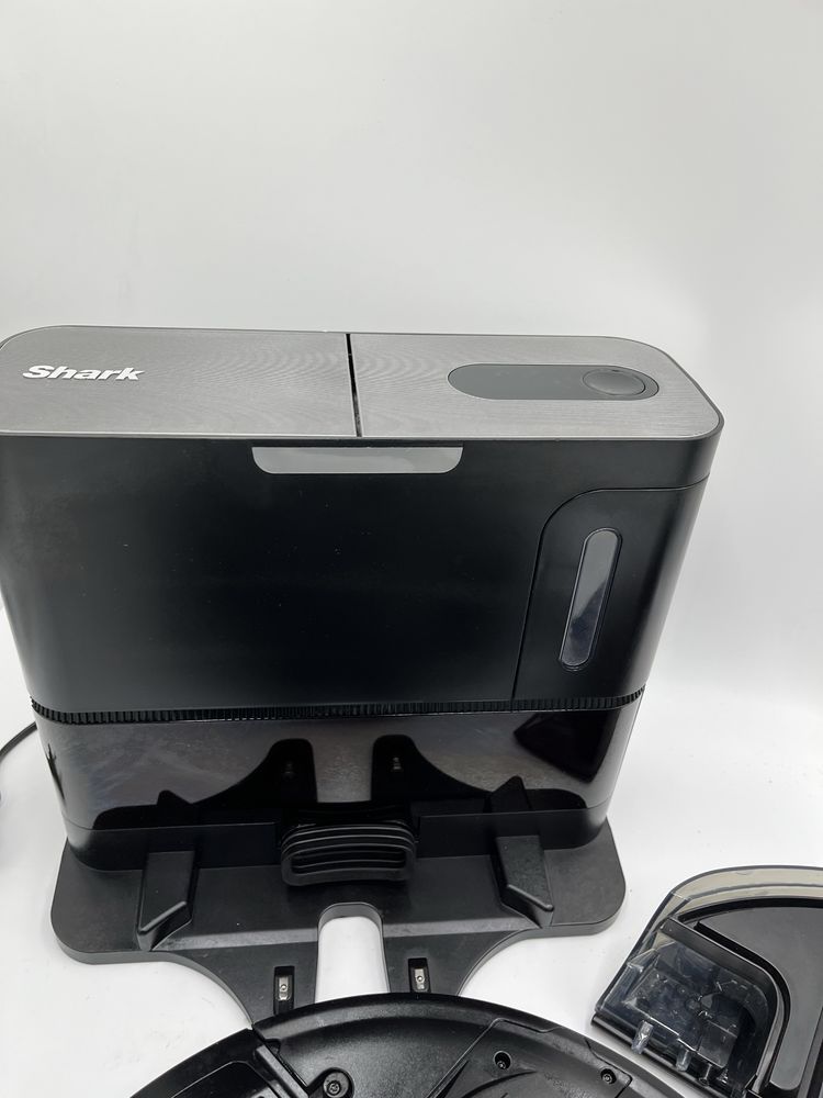 Robot sprzątający Shark RV2600 LFEU czarny