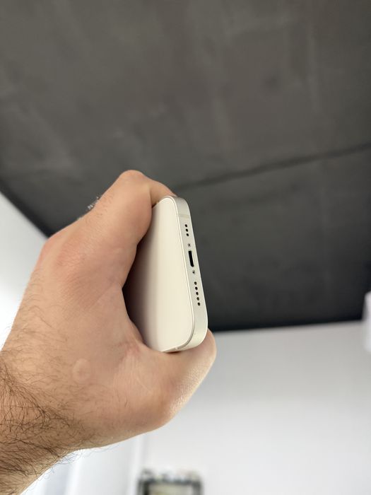 Apple iphone 13 256 gb neverlock айфон білий