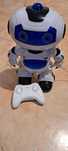 Robot interaktywny na pilota duzy,