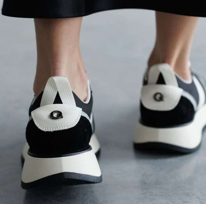 Кросівки весна-осінь 38 розмір