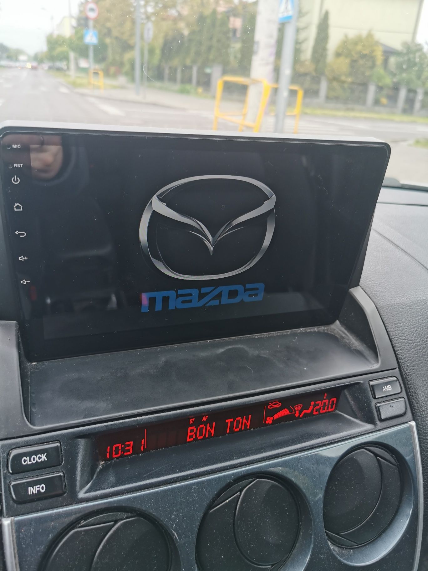 Samochód Mazda 6