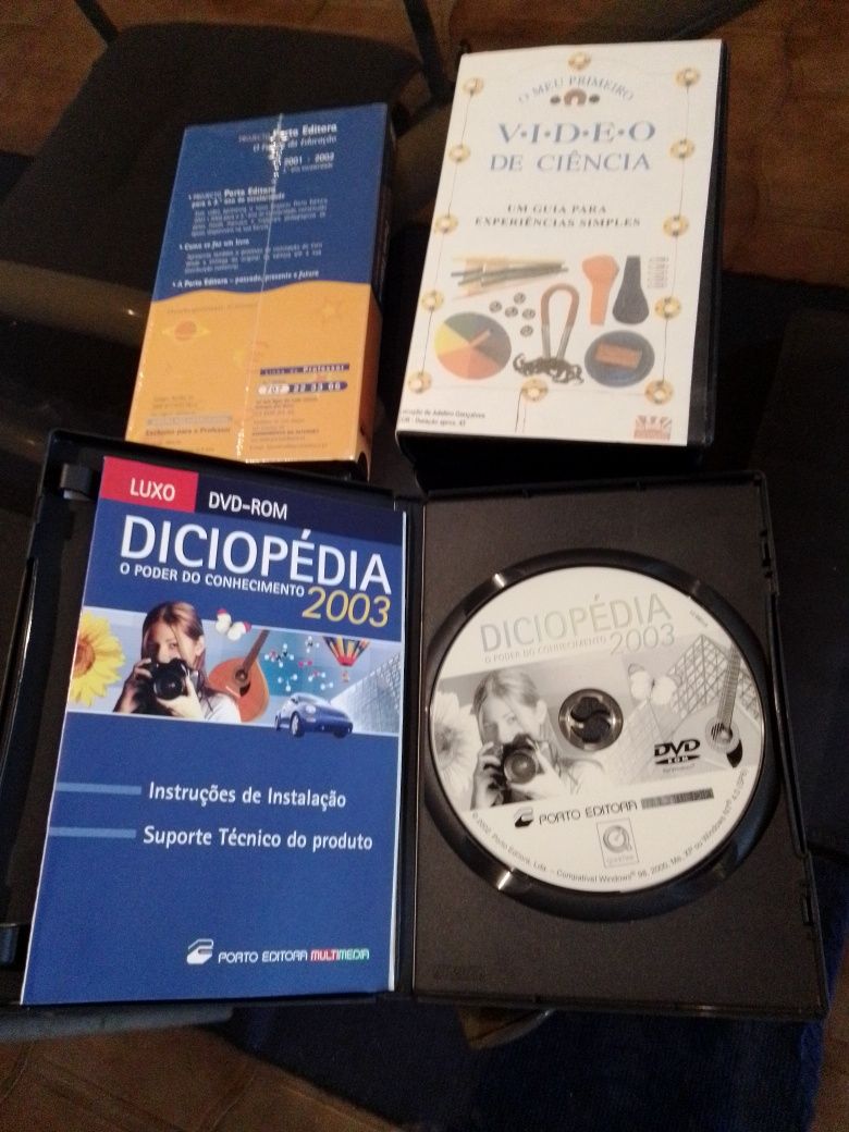 2 VHS e um DVD educativos