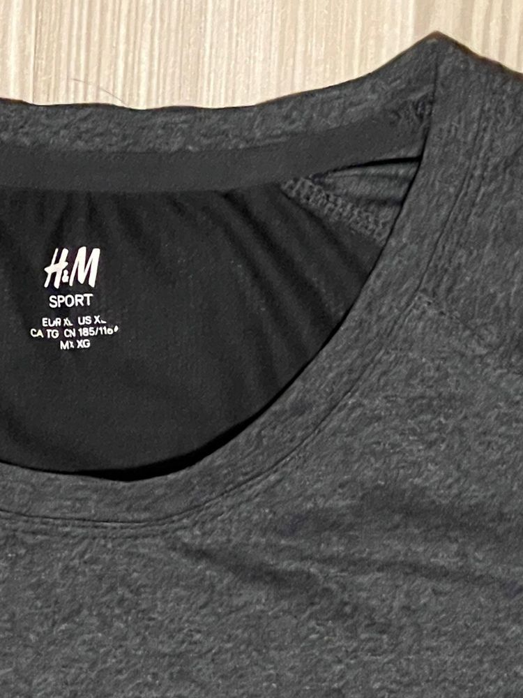 Мужская. спортивная футболка H&M Sport.