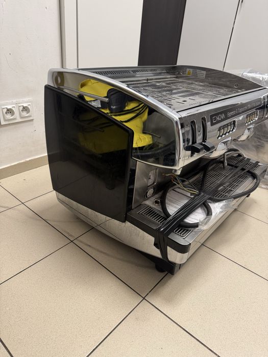 Ekspres do kawy FAEMA Enova Espresso n Cappuccino