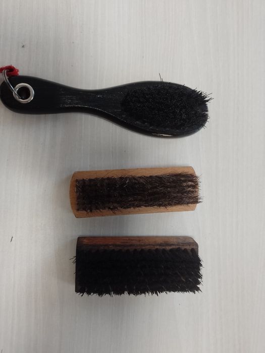 Sprzedam szczotki do ubrań