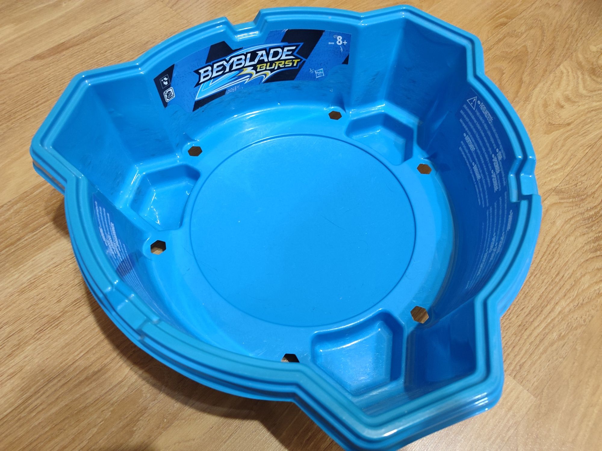 Beyblade burst arena , 40 см