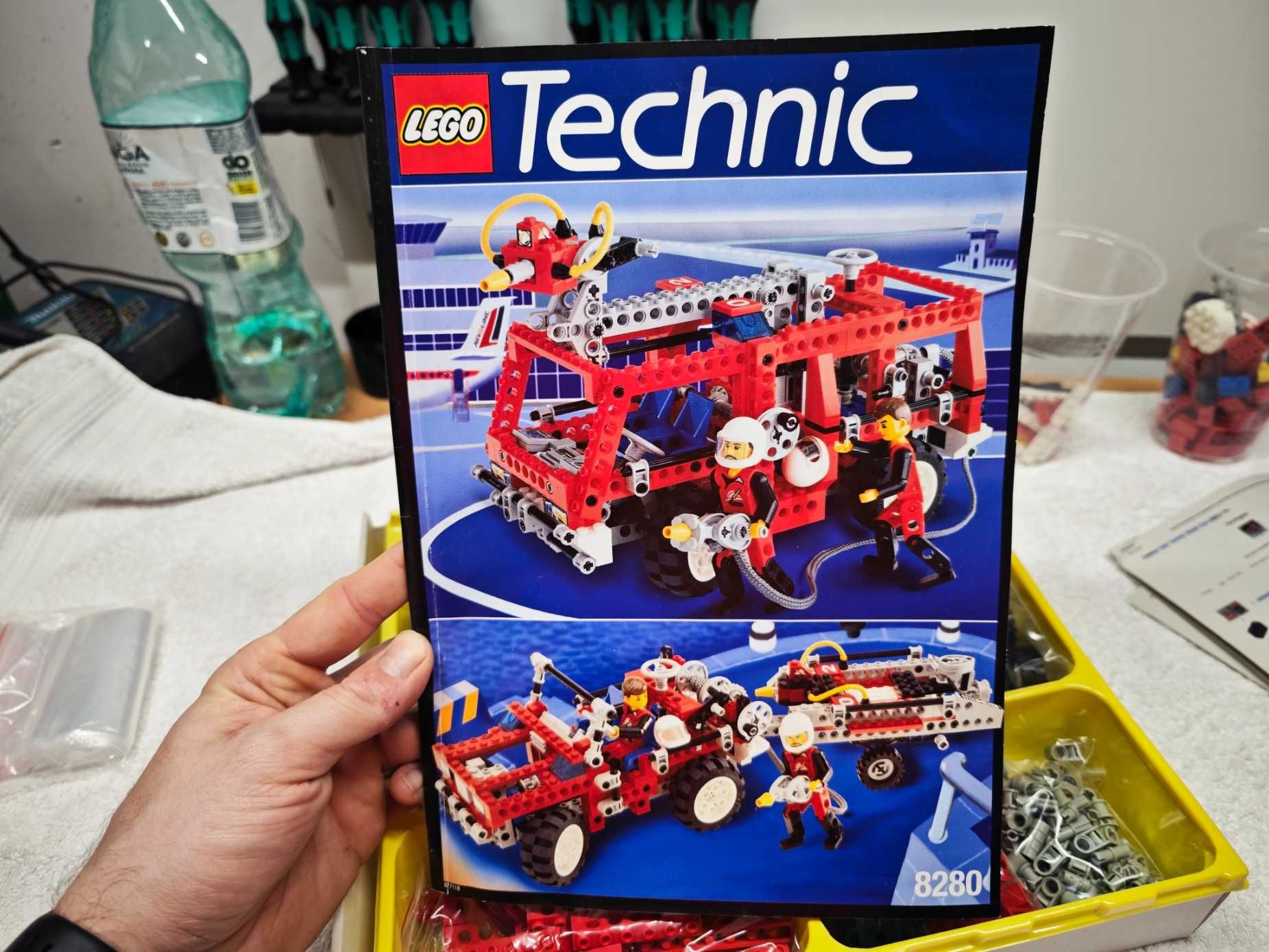 Lego Technic 8280 "Fire Engine"; 1995; [67]