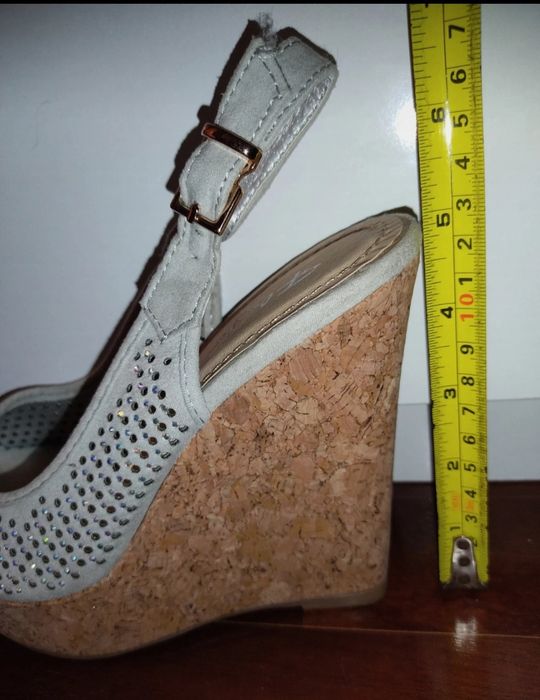 Sandálias n°36 NOVAS