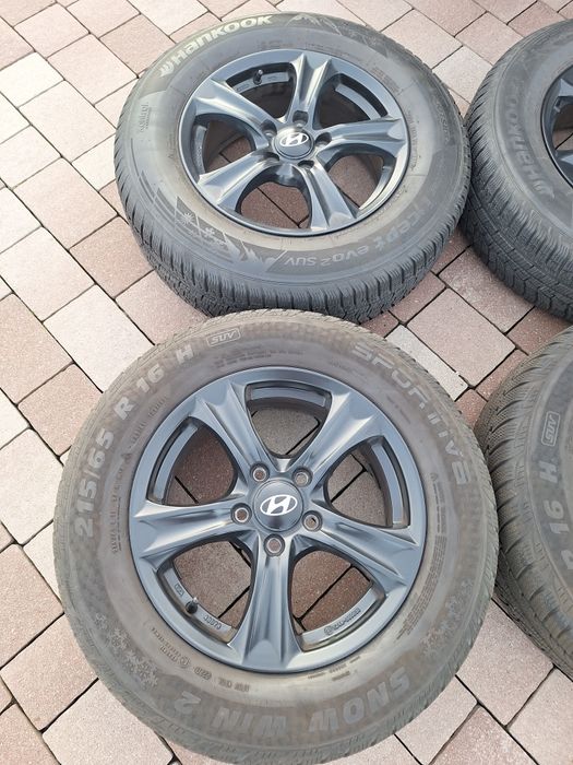Felgi aluminiowe 16 z oponami zimowymi Hyunday