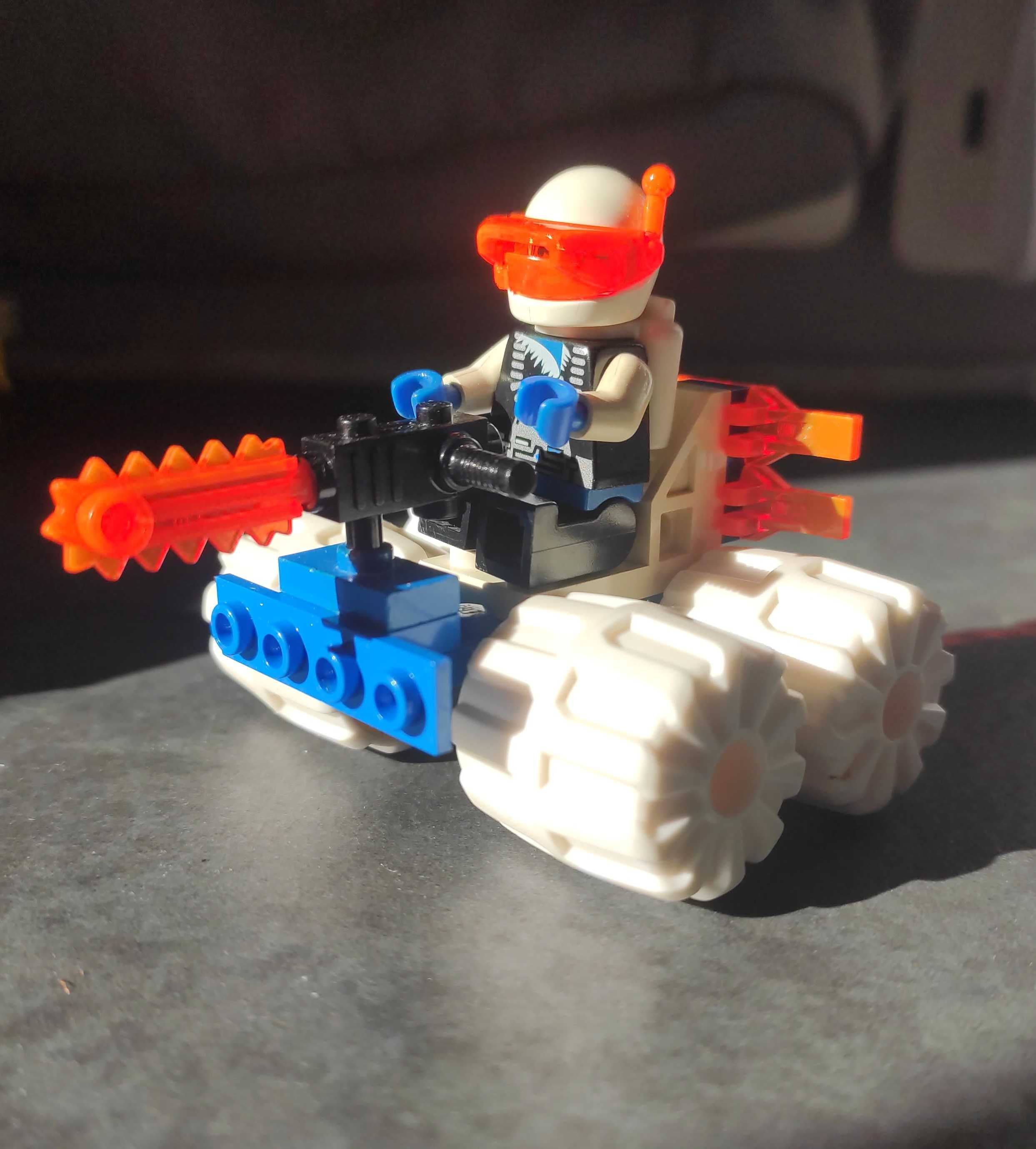 LEGO Space: Ice Planet 6814 - Ice Tunnelator - 1993
