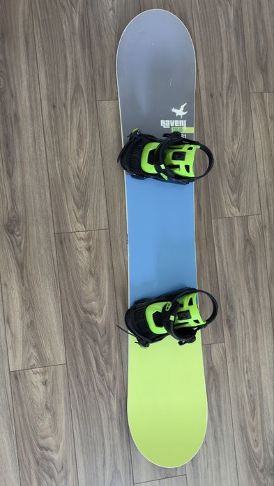 Snowbard Raven Solid 161 z wiązaniami