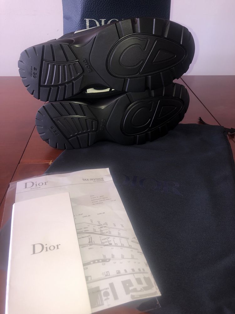 Christian Dior B30