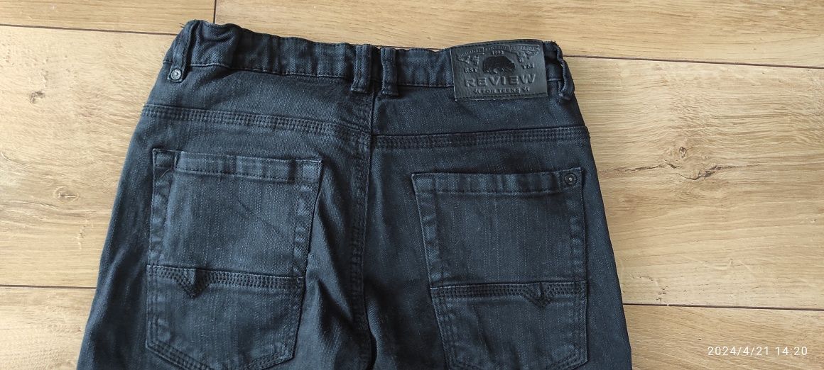 Spodnie jeansowe chłopięce 146 cm