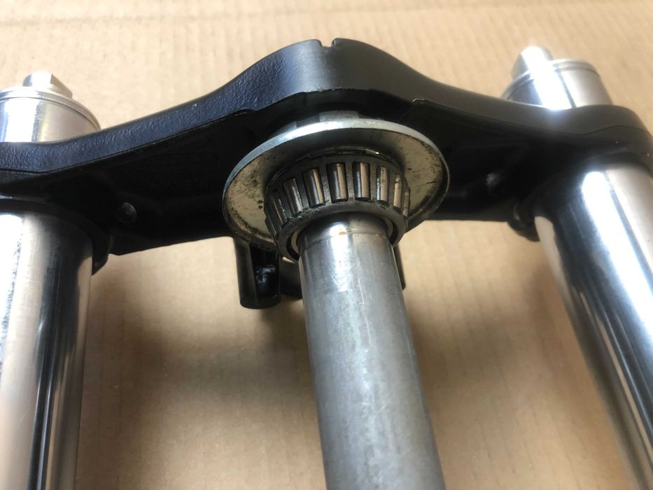 Honda CBR 600 F4/F4i Zawieszenie Przód Lagi Półka Dolna Górna Ośka