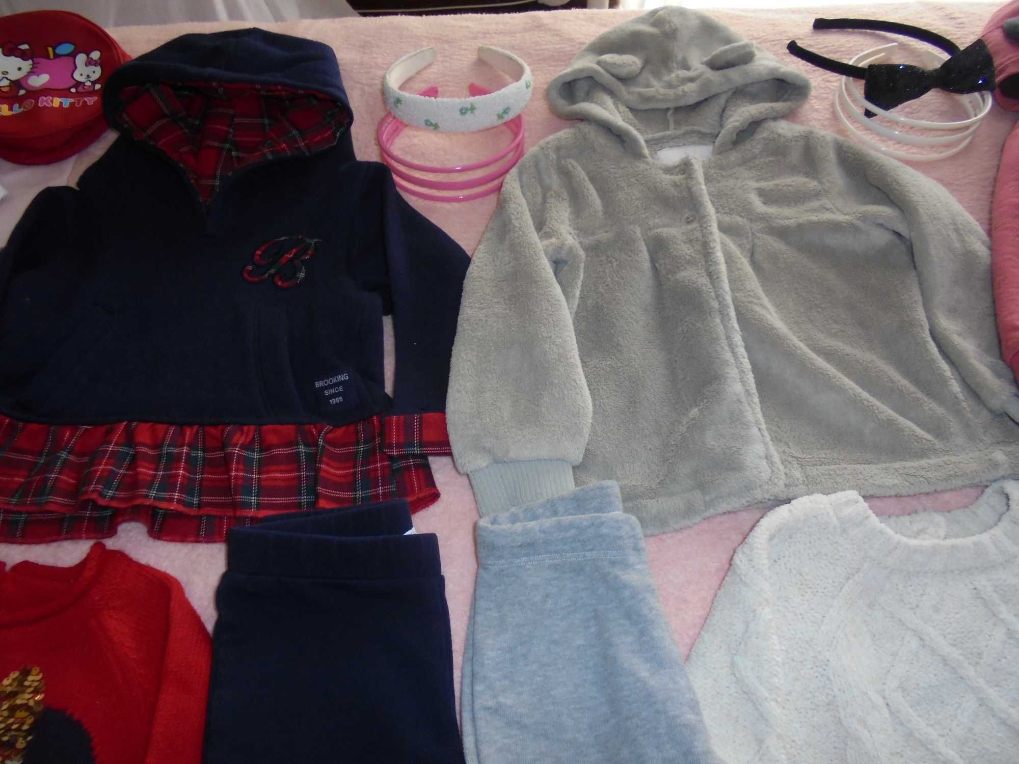 lote de roupa de menina a mochila