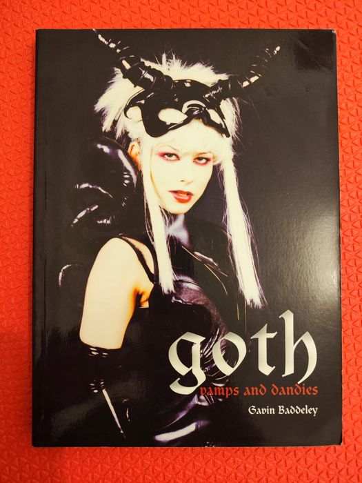 Goth - Vamps and Vandies