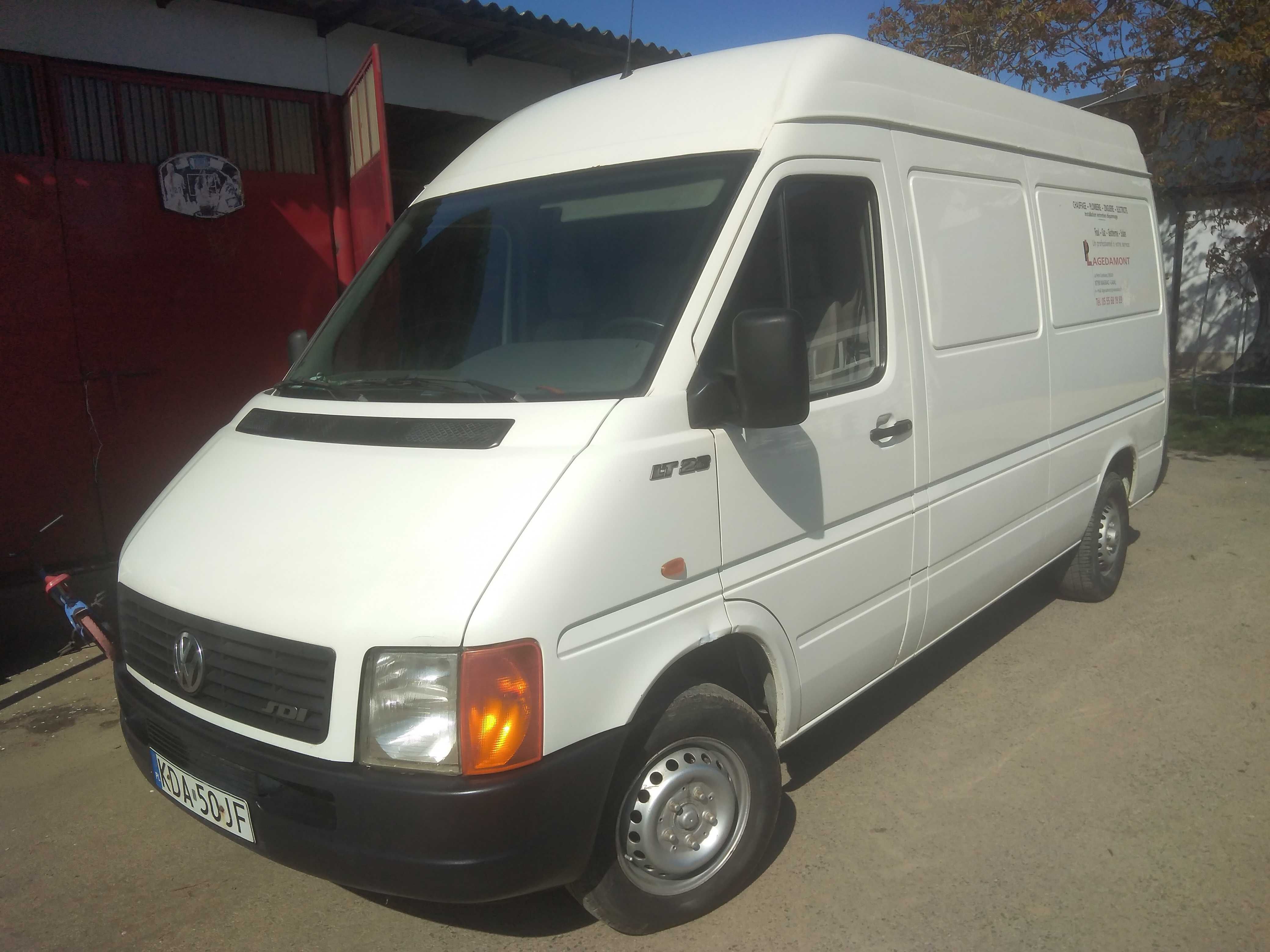 Volkswagen LT 28    2,5 średni