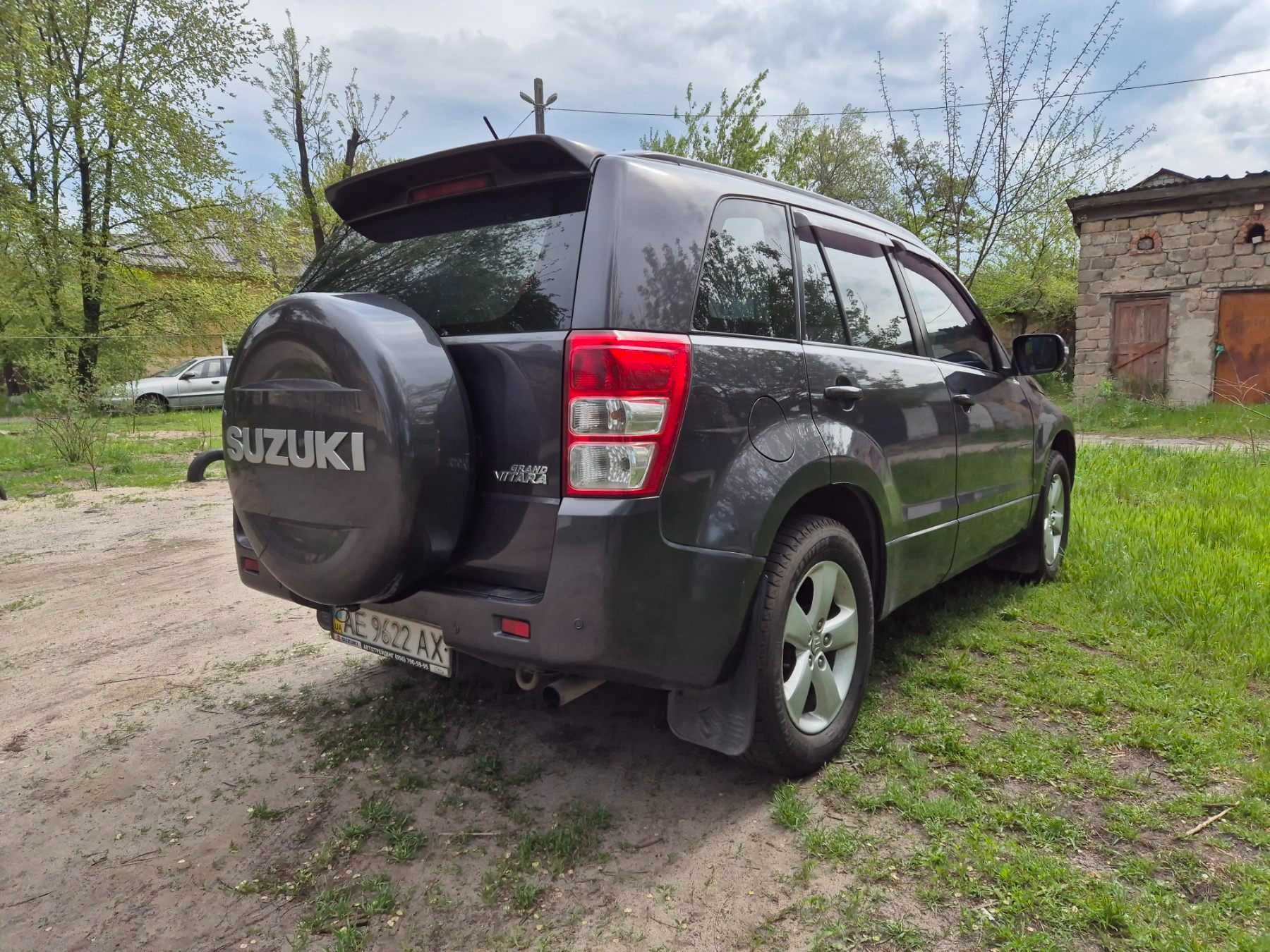 Suzuki Grand Vitara 2.4 мкп 4х4