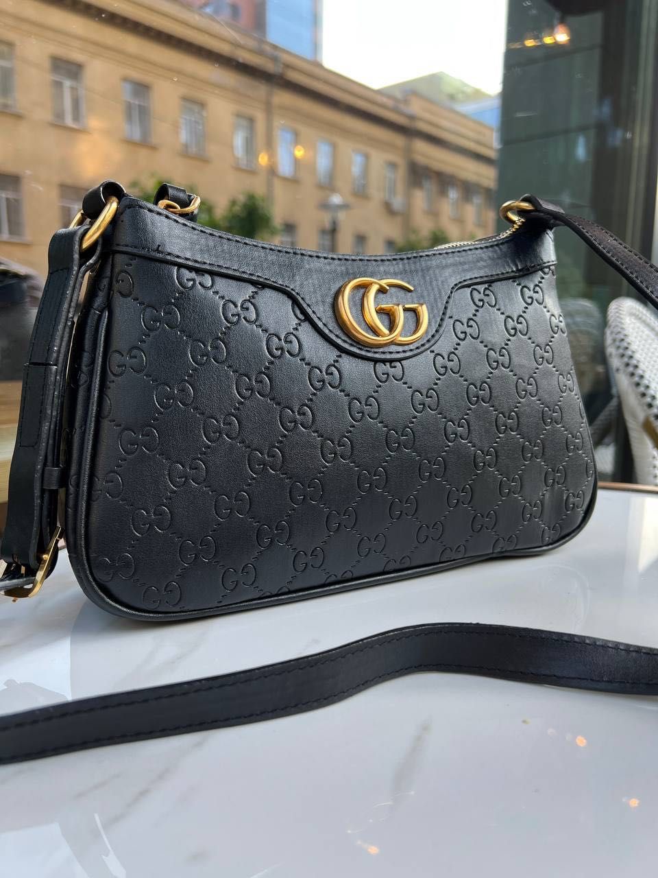 Нова сумочка Gucci з документами
