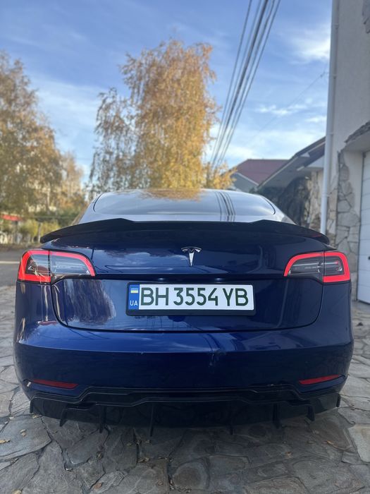 TESLA MODEL 3 2022 м/р | LFP | Тепловий насос | Обвіс | R19
