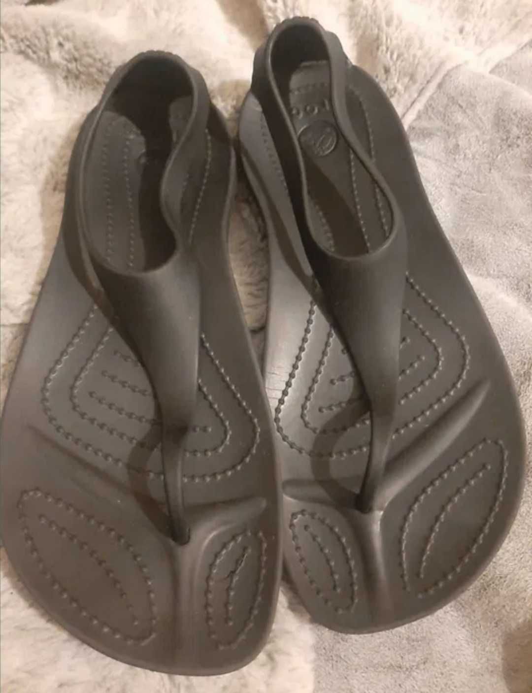 Sandały japonki Crocs sexi flip w6 czarne 37