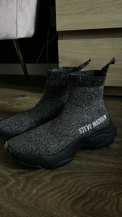 Buty sneakersy Master srebro czarne błyszczące 38 Steve Madden