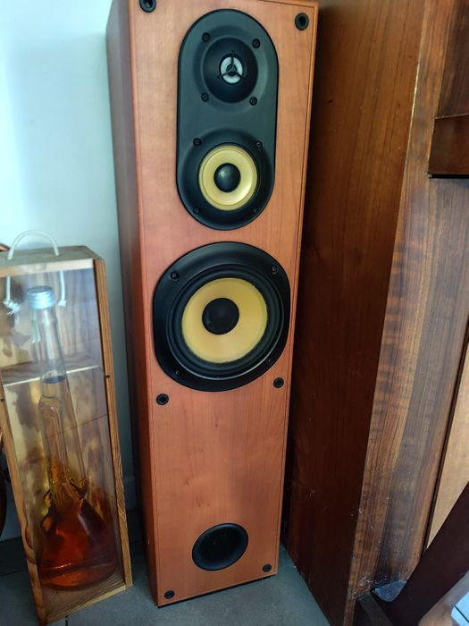 JBL subwoofer, wzmacniacz i 2 głośniki