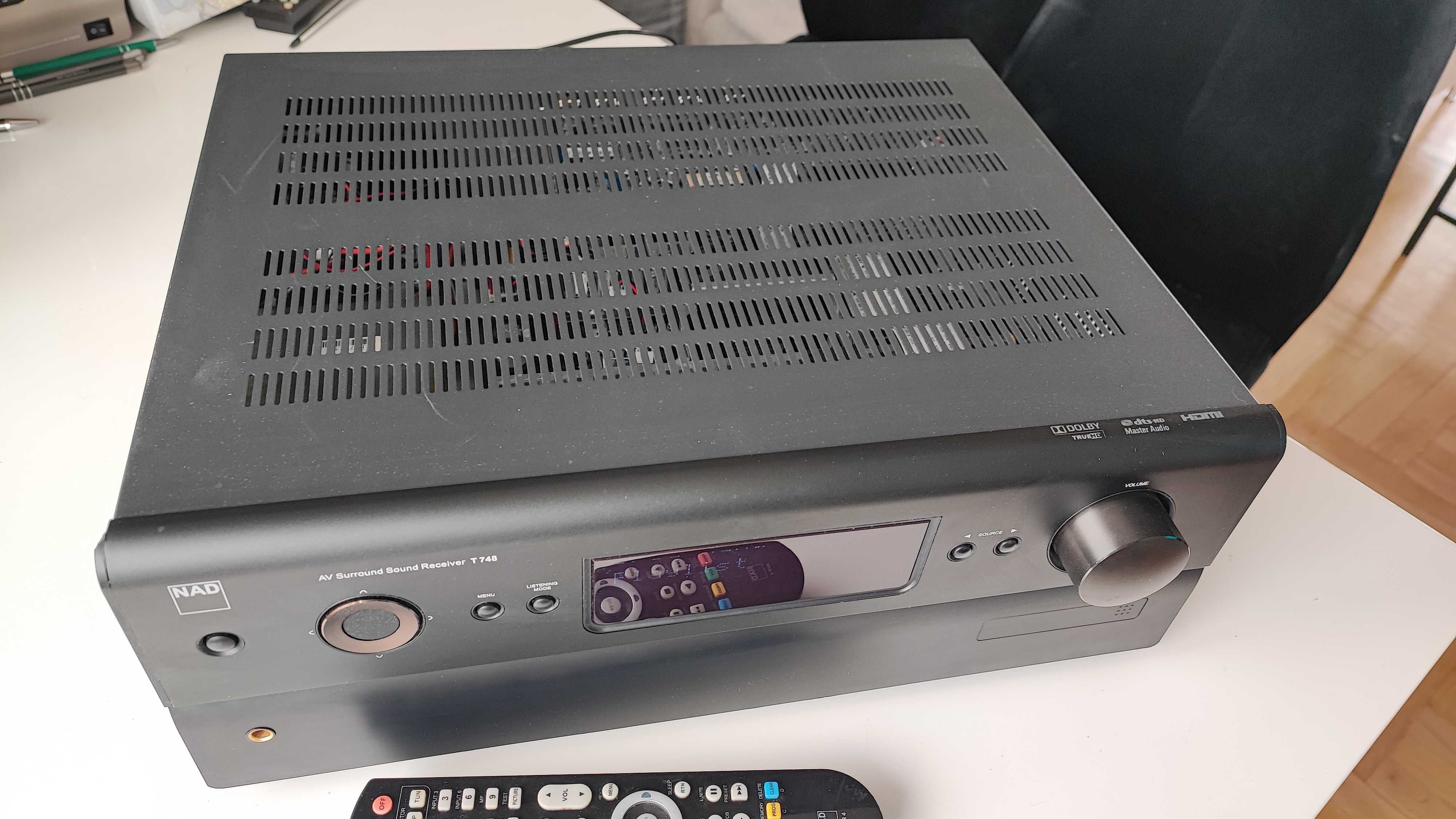 NAD T-748 Amplituner 7.1