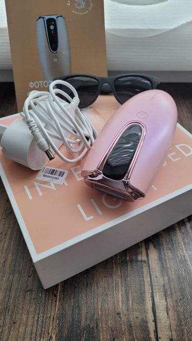 Фотоепілятор зі збільшеним ресурсом лампи ELLESILK IPL Pink