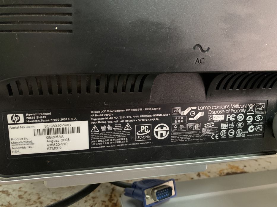 Monitor HP 19”+ teclado