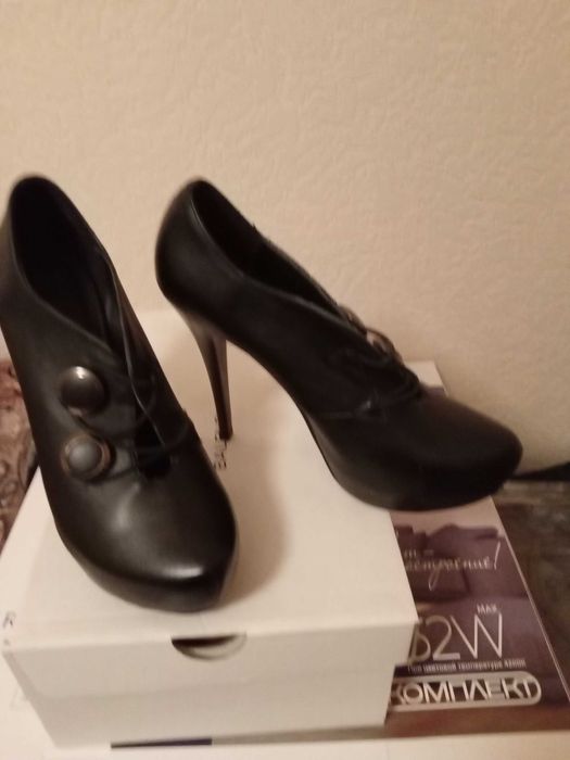 Ботинки женские кожа