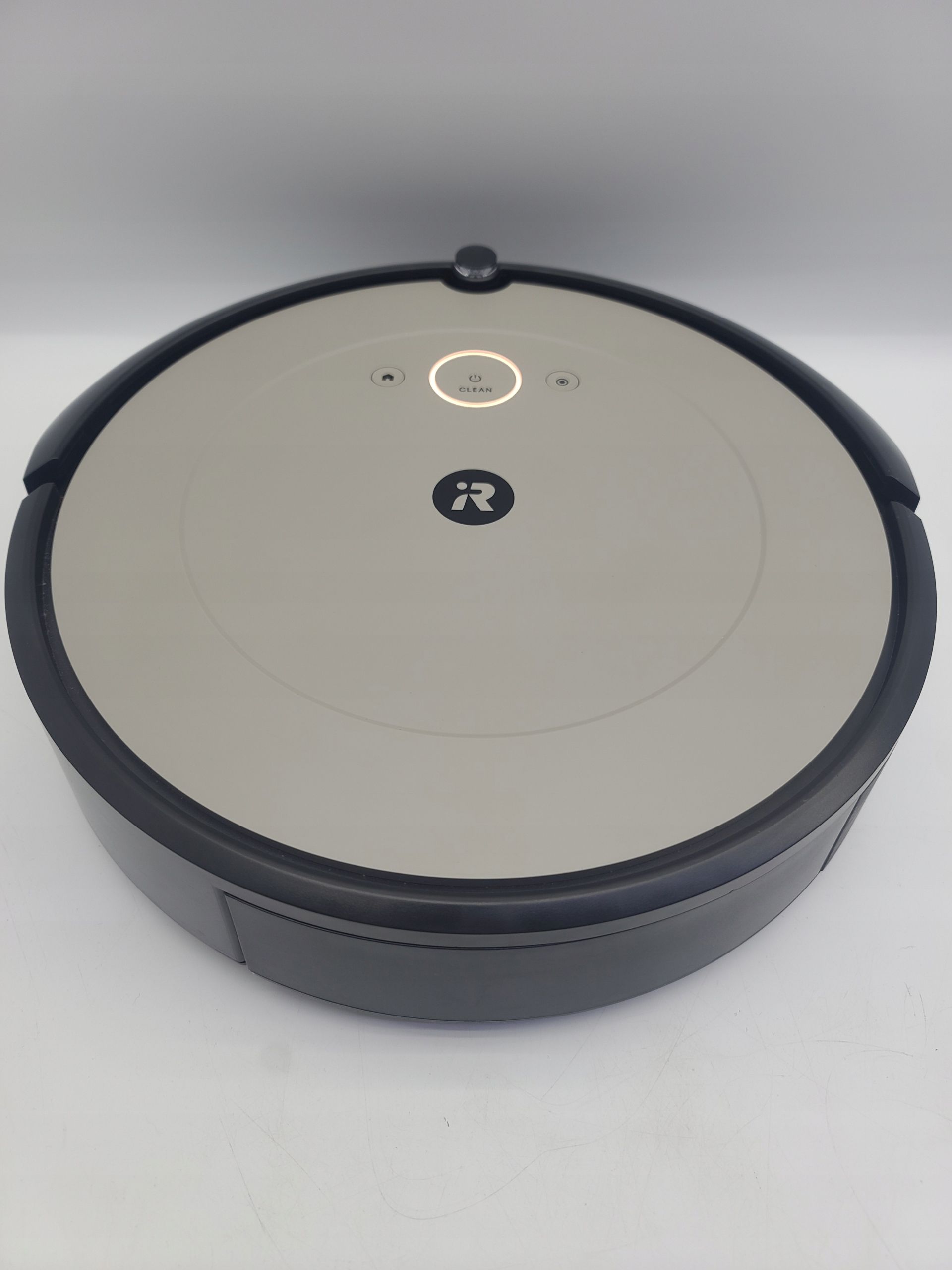 Robot sprzątający iRobot i1