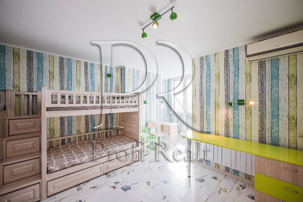 Продаж 6 кімн. дворівневої квартири вул. Анни Ахматової 30/ Позняки