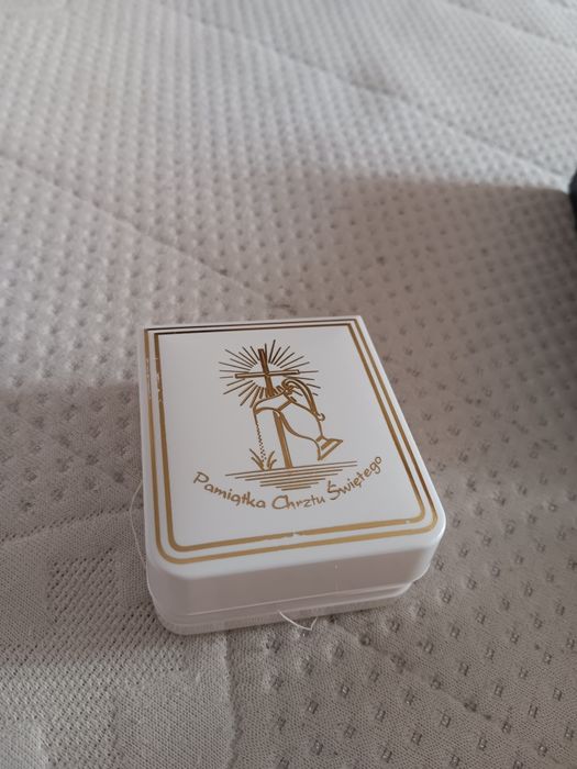 Kolczyki zlote p.585 z Apartu