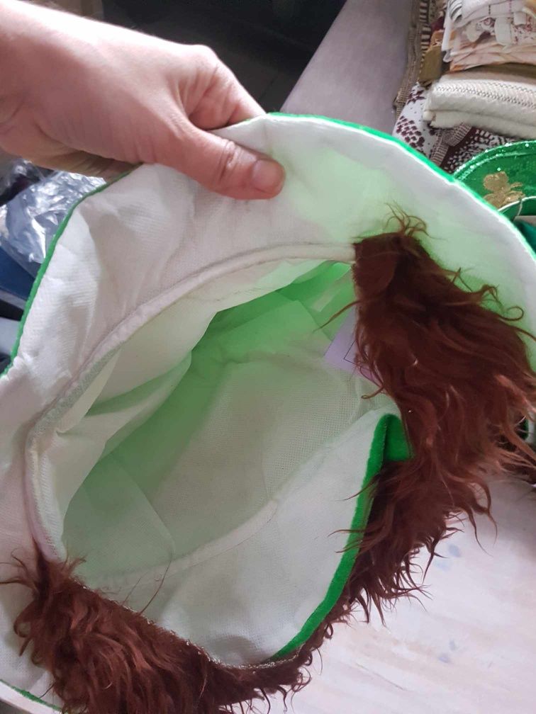 Czapka z brodą przebranie Dzień Świętego Patryka dla dorosłych. H004