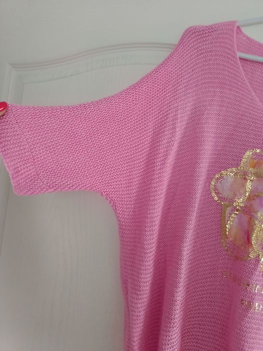 Bluzka ażurkowa .Bluzka kupiona w butiku za 69 zł rozmiar uniwersalny,