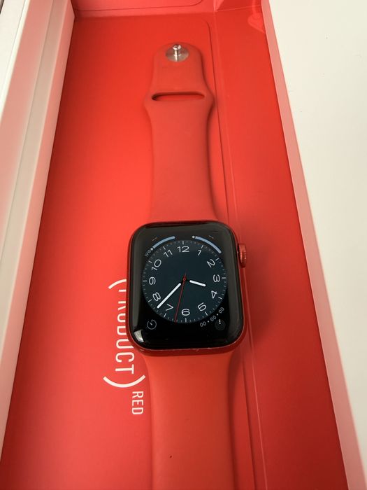 Apple Watch series 6 Red