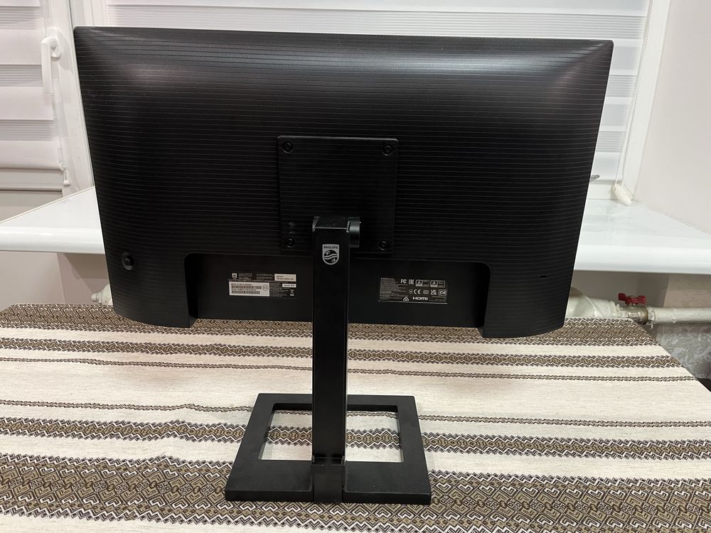 Монітор Philips 24E1N1300AE/00