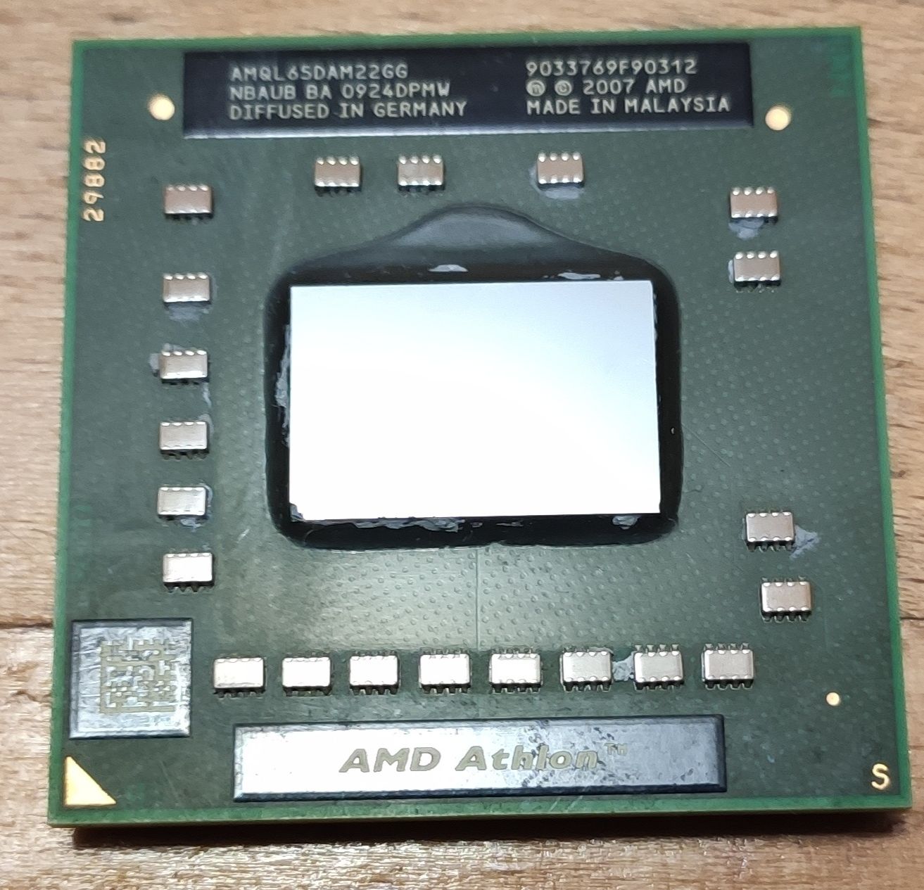 Процессор AMD Athlon 64 X2 QL-65 2.1GHz