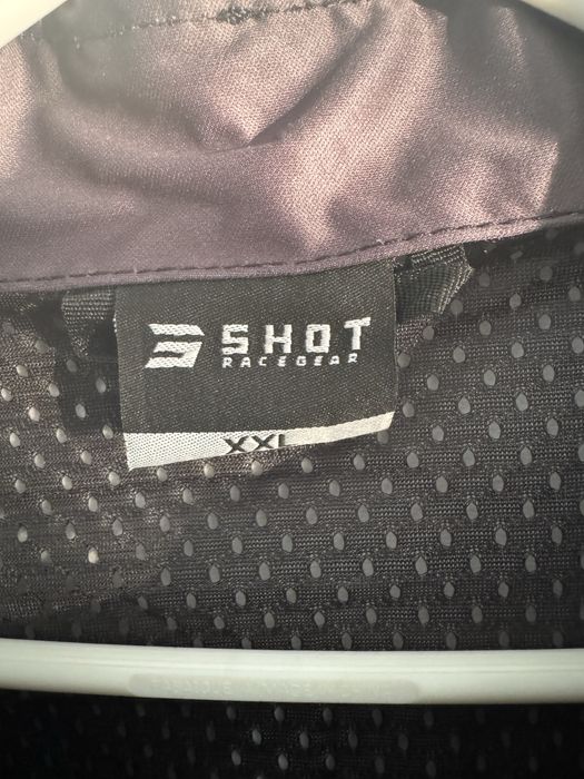 Casaco Shot race gear