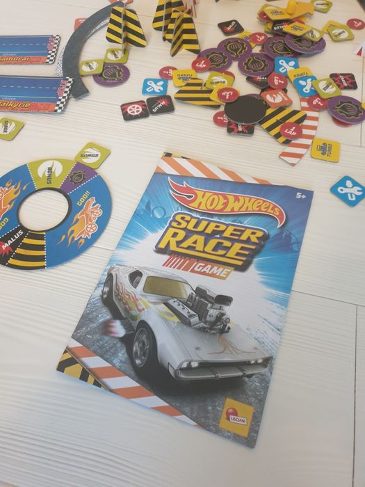 Gra.tor hotwheels super race game