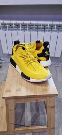 Sprzedam Sneakersy  Adidas Pharrell Williams NMD R1 rozmiar 44 2/3