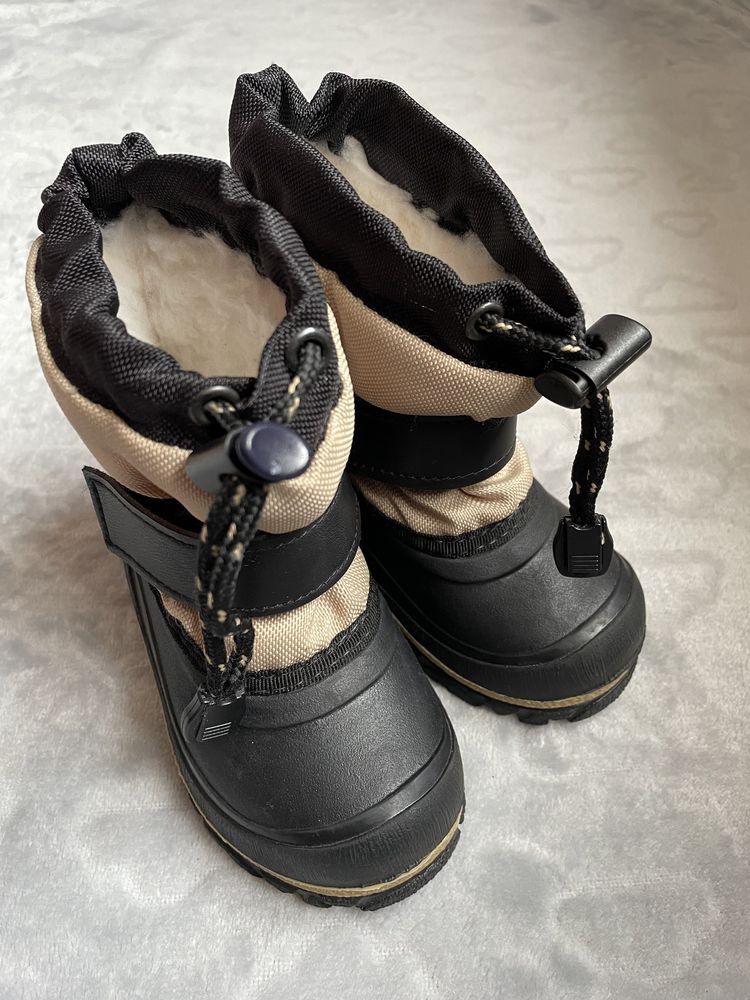 Новые зимние ботинки сапоги чоботи черевики 19/20 размер
