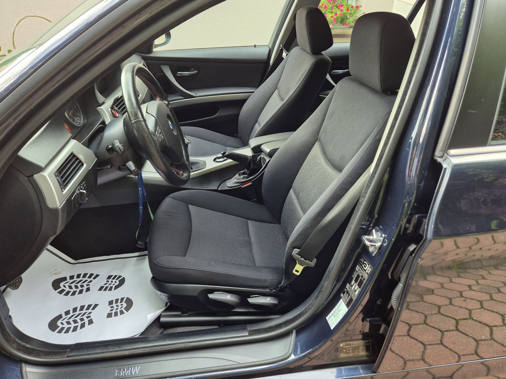 2.0 150PS*XENOX*NAVI*PDC*P fotele*Alu 17''*Super Stan*Nowy Rozrząd