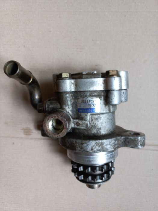 Вакумний насос гідропідсилювача YD 22.